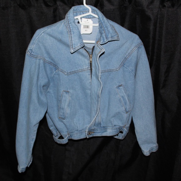 Brandy Melville Jackets & Blazers - Never Worn Brandy Melville Jean Jacket